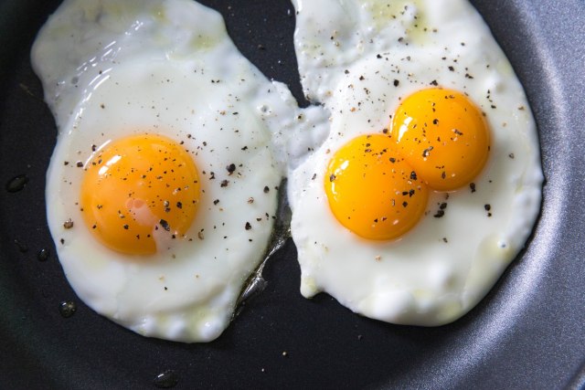 Kako je najzdravije jesti jaja: Kuvana, omlet, ili "na oko"?